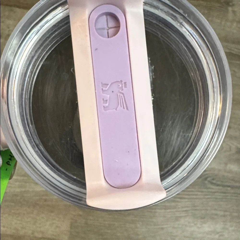 Stanley Lavender Insulated Tumbler with Handle 40 oz - Picture 3 of 5